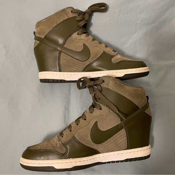 Nike Dunk Sky Hi - Picture 3 of 8